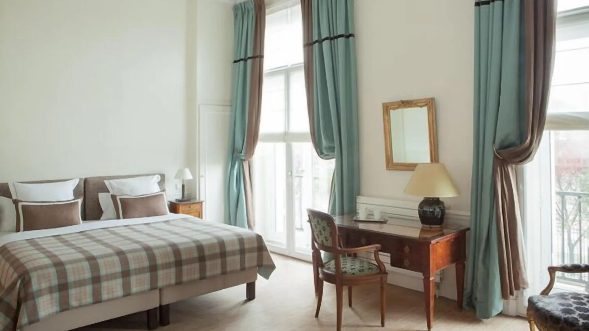 Hotel Brighton - Esprit De France Paris 4*,  France